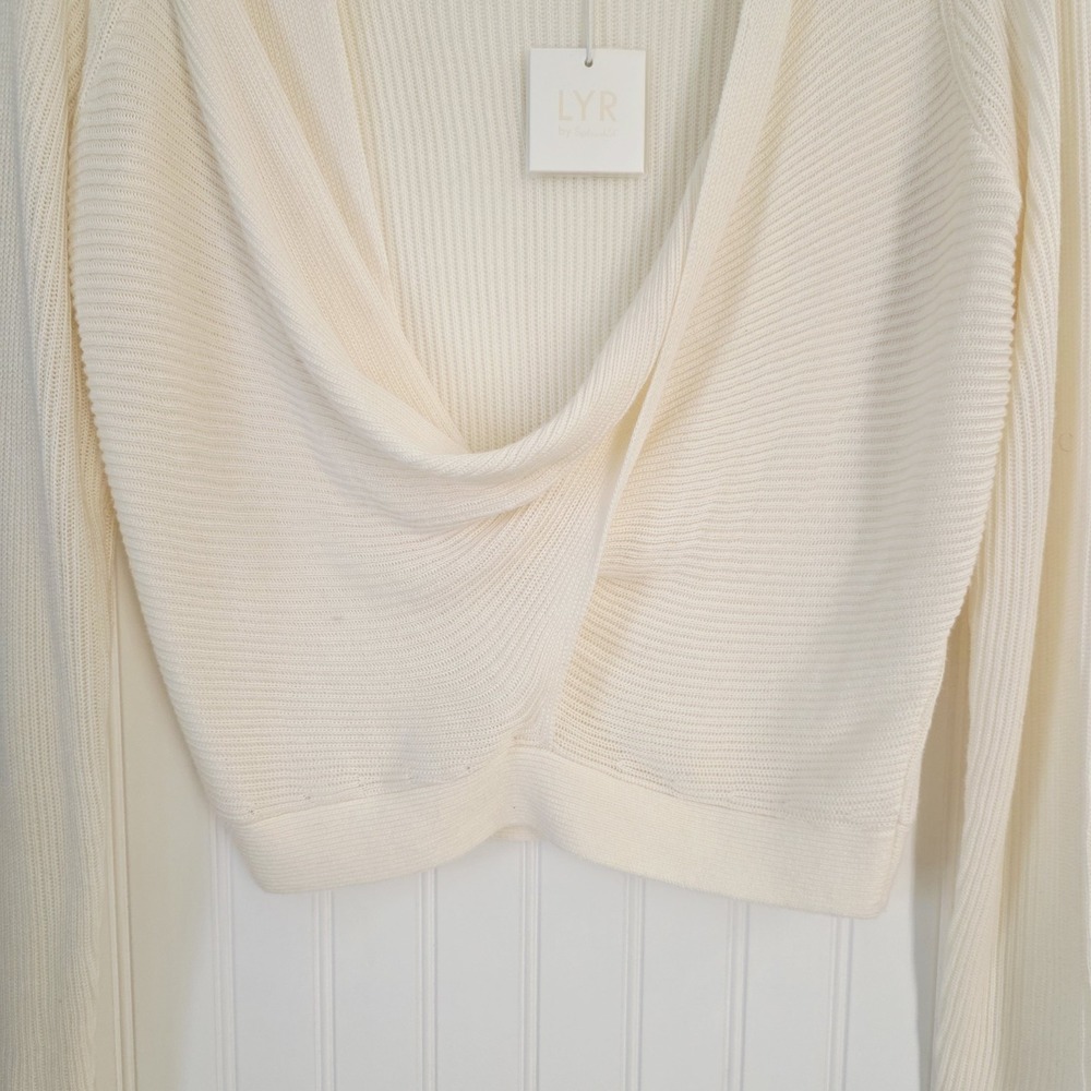 LYR by Splendind Women White Loopknit Surplice Sweater Size Small - Picture 5 of 10